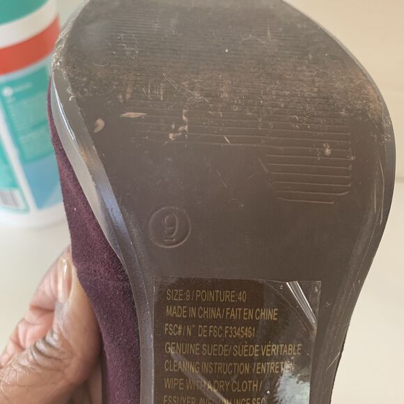 Vintage Genuine Suede Open Toe 4-Inch Pump Heels Size 9 2001 - Picture 2 of 8